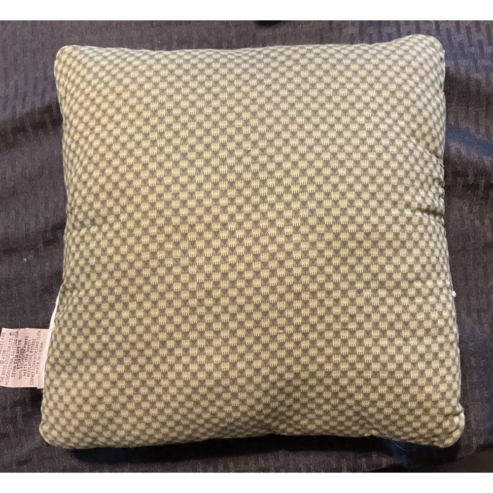 Boyds Home Christmas Throw Pillow Quilted Bear in Mitten‎ Removable Plush Decor